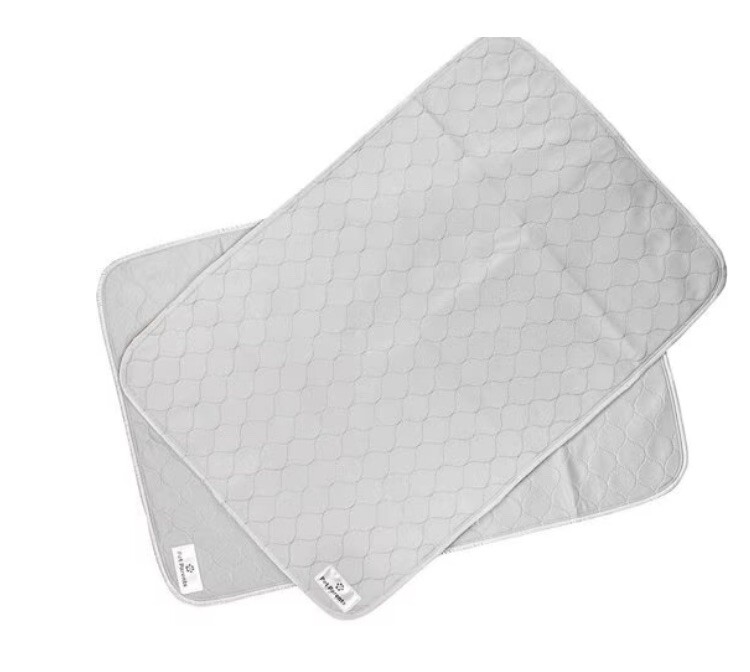 FREE SHIPPING! NEW PAWTECT Washable Pet Pads (set of 2)