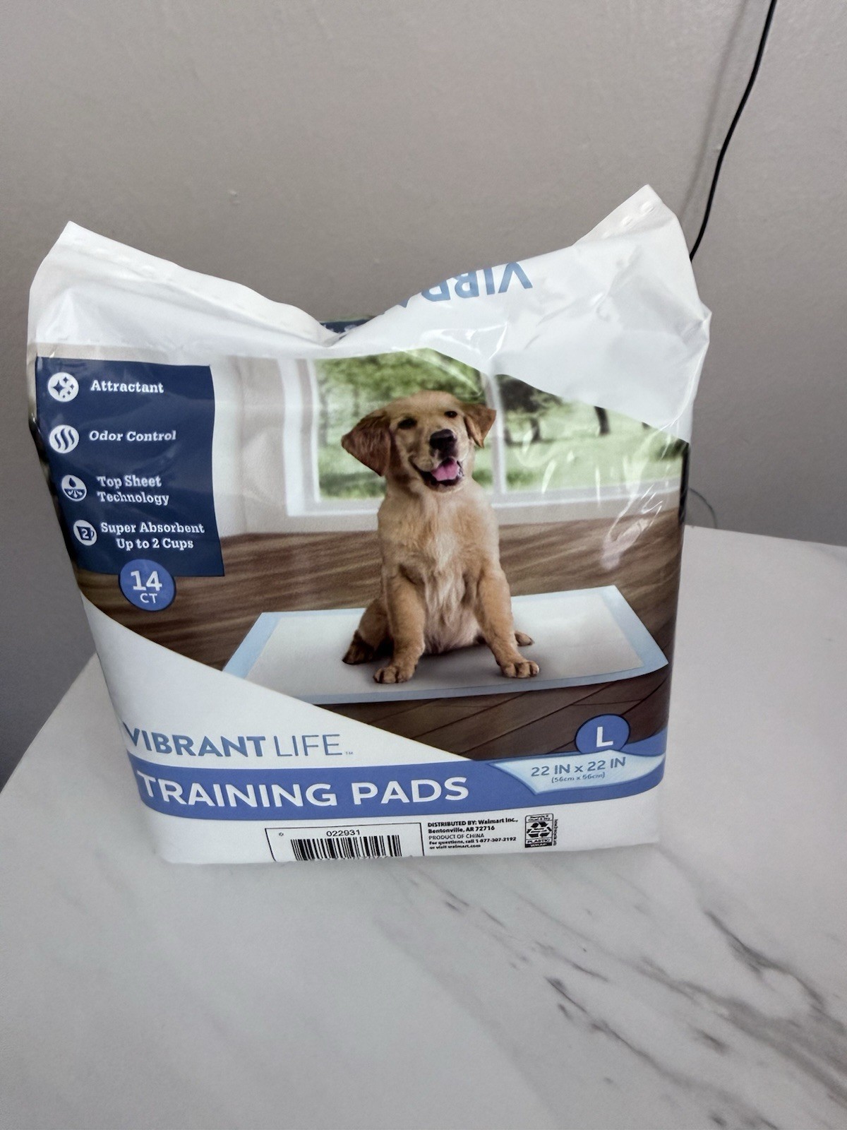 Vibrant Life Training Pads 22x22in 14 Pack Super Absorbent Odor Control