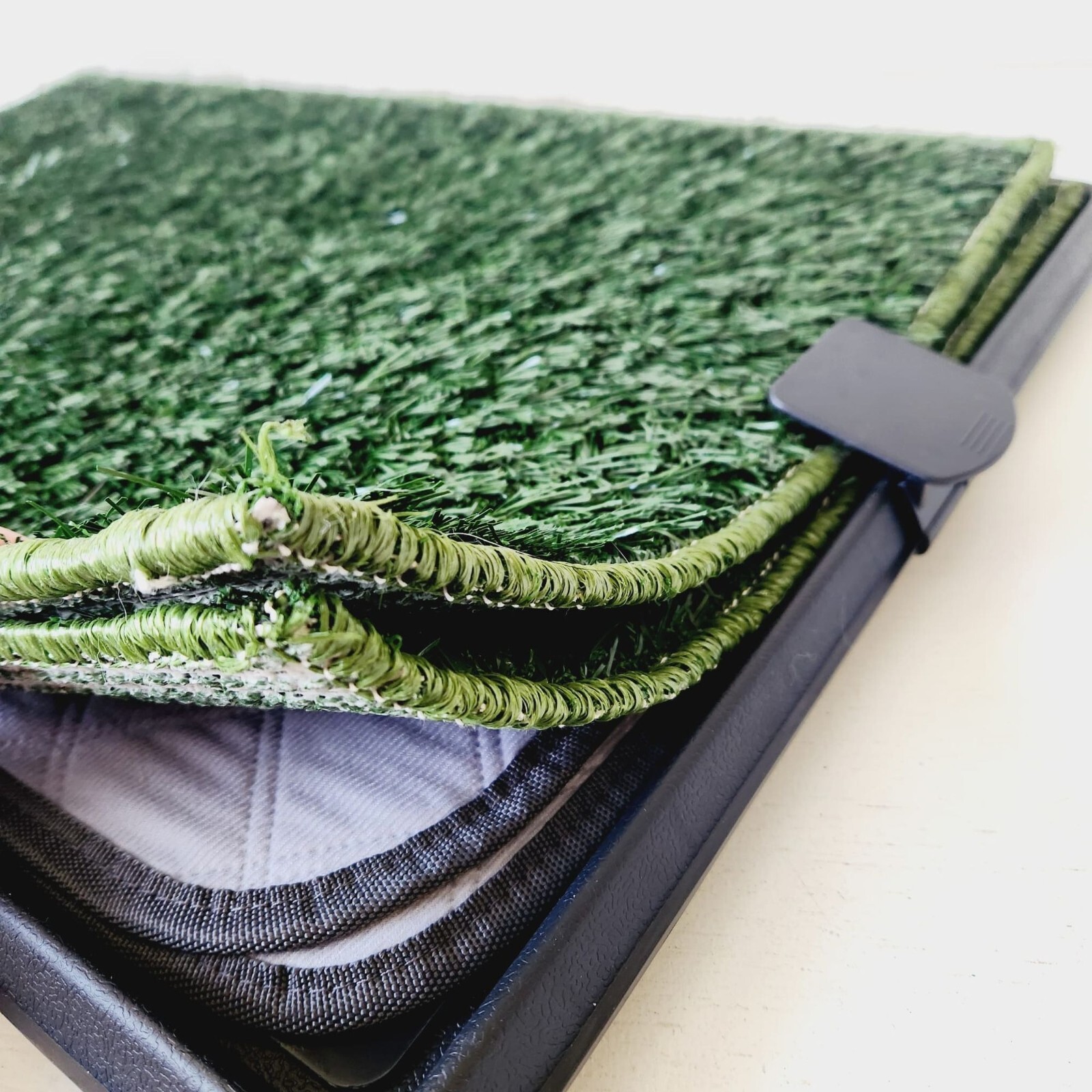 Dog Grass Pad with Tray 20″x30″ Reusable Washable 4-Layer Pee Pad Training Mat