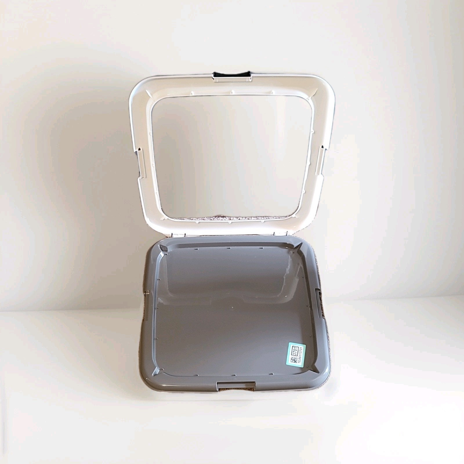Extra Large Dog Toilet Training Pad Holder With Tray, White/Gray Plastic