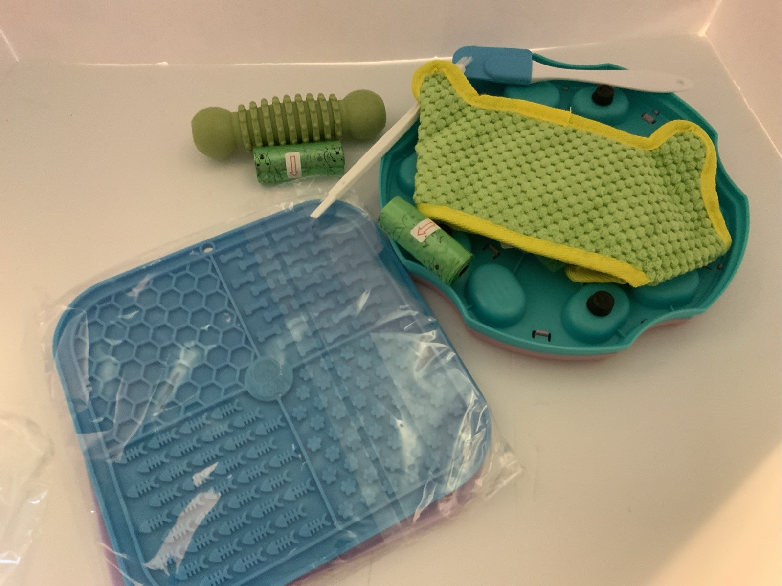 Doggie Lick Pads With Suction Cups 9 Piece