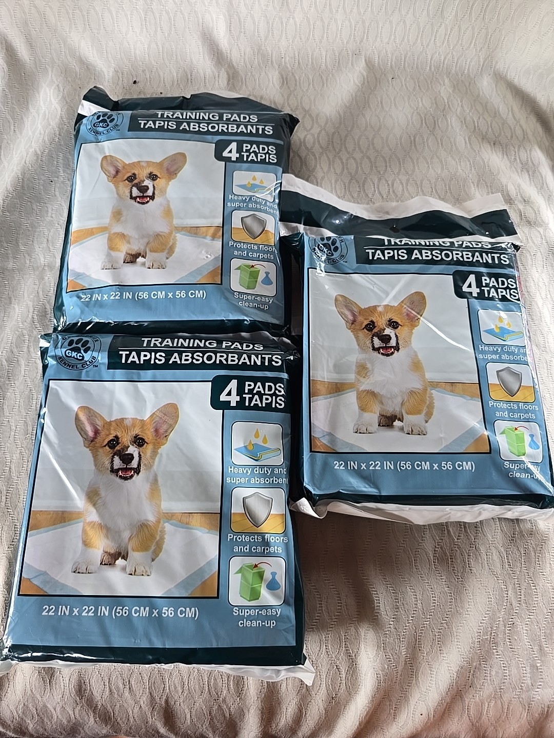 Greenbrier Kennel Club Training Pads 4 Pads 22″ x 22″ Heavy Duty Extra Absorbent