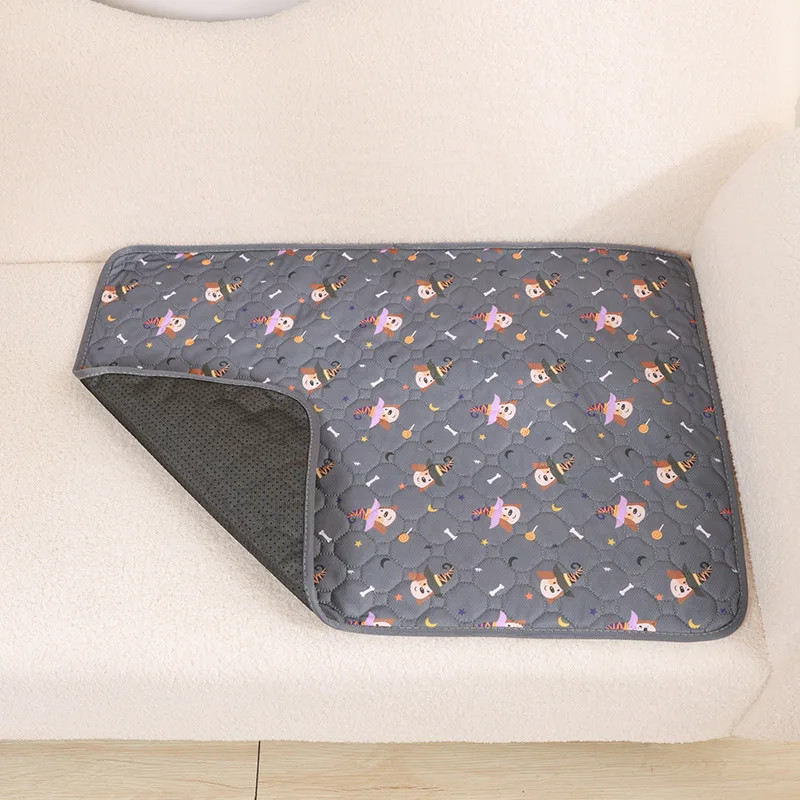 Dog Pee Pad Blanket Reusable Absorbent Diaper Washable Puppy Training Pad Pet Be