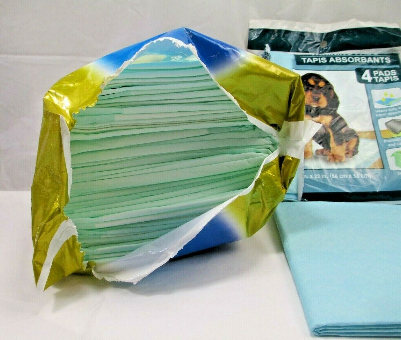 PUPPY TRAINING PADS 16 count OPEN BOX NEVER USED (SEE DETAILS IN LISTING )