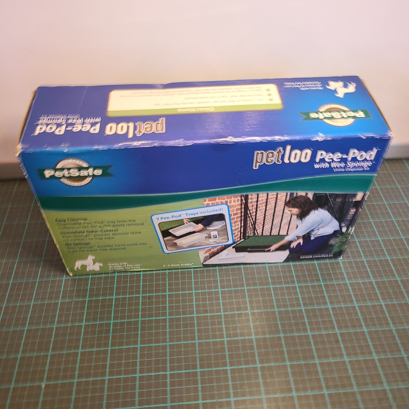 PetSafe Pet Loo Dog Pee-Pod with Wee Sponge Urine Disposal Kit 7 Trays Open Box