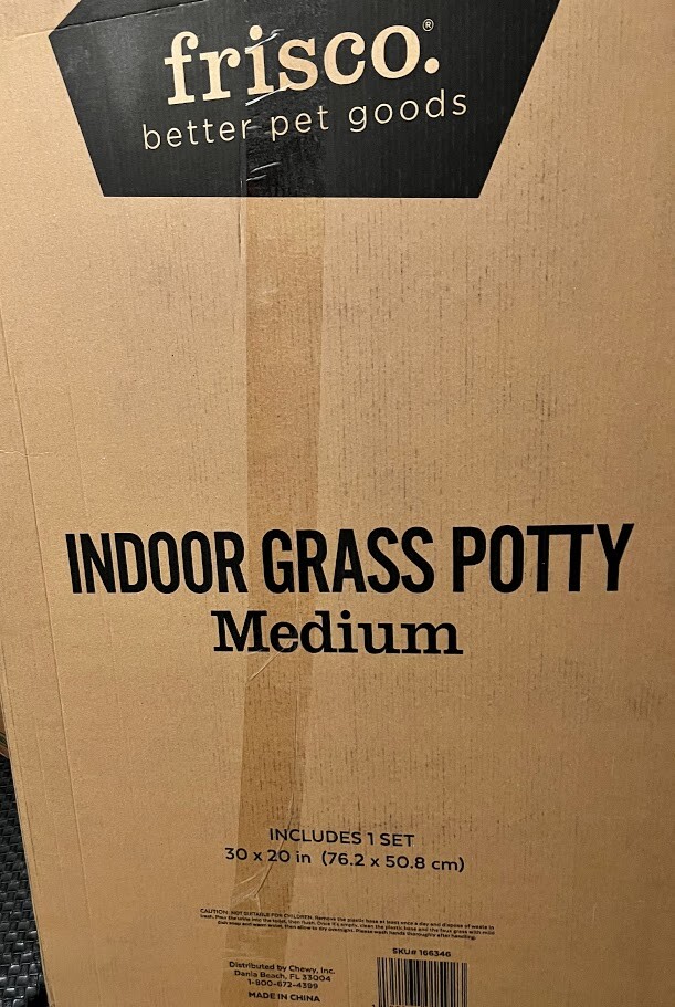 FRISCO INDOOR GRASS POTTY MEDIUM 30″X20″ INCLUDES 1 SET/NEW