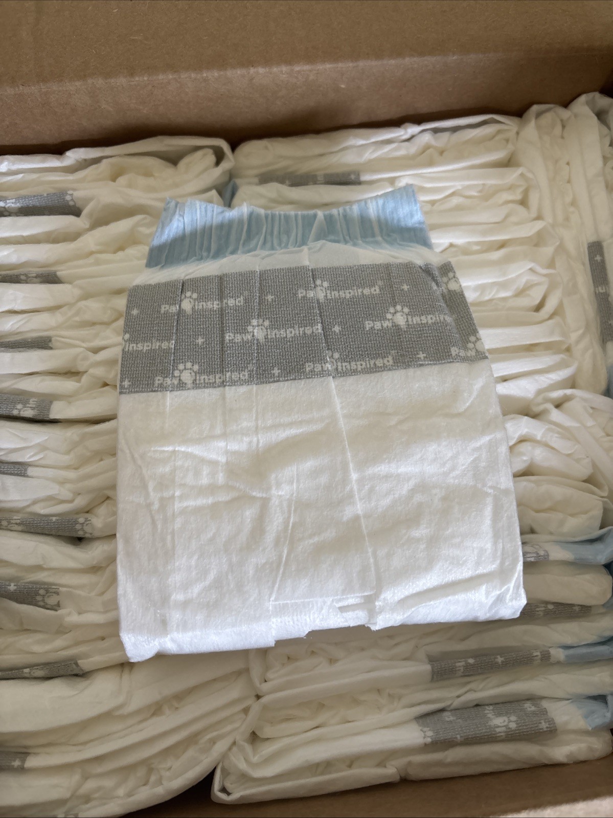 Paw Inspired Disposable Dog Training Pads / Puppy/Senior Pee Pads