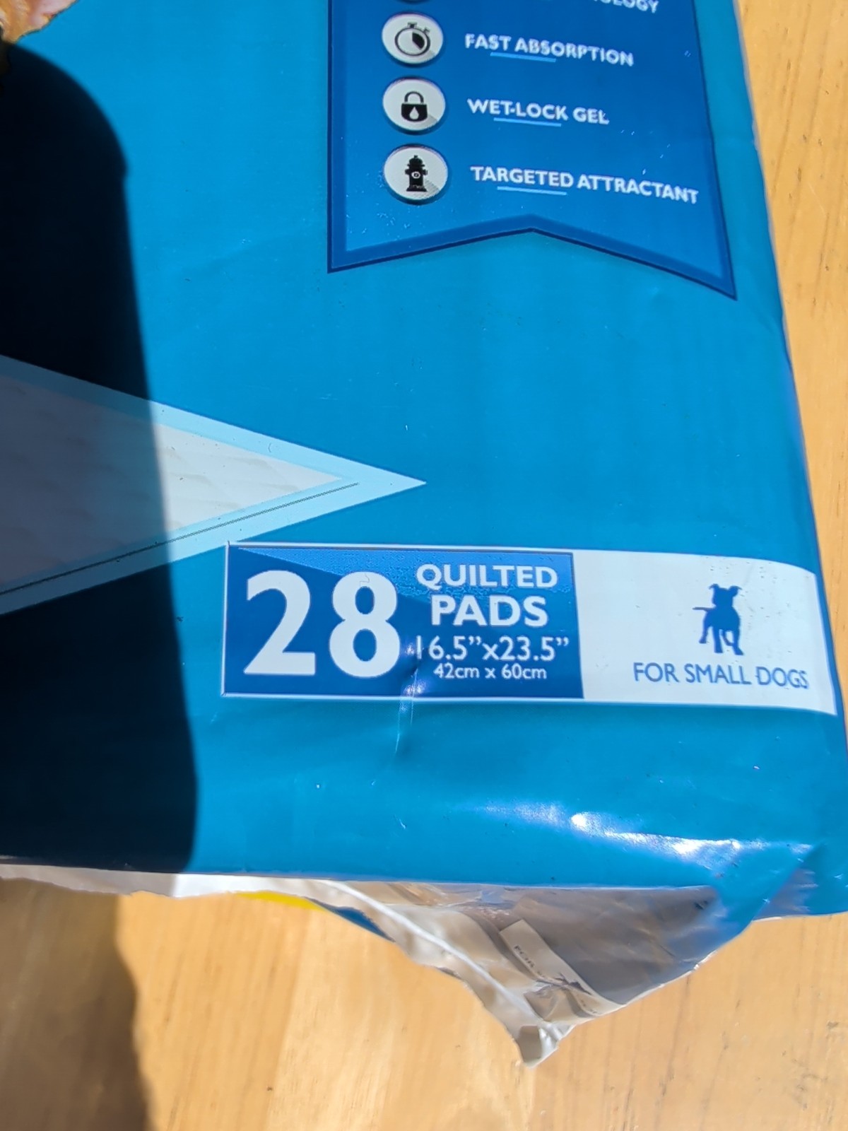 Wee Wee Little Dog Pee Pads 16.5 x 23.5 28 Count 24 Hour Leak Proof Absorbent