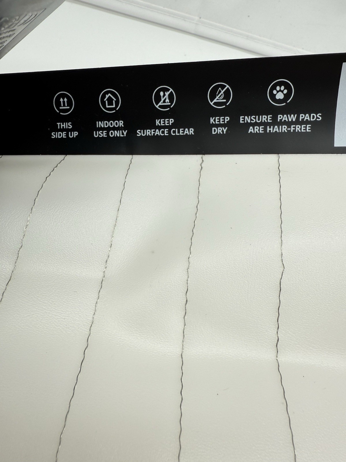 SVD.PET – PET TRAINING MAT FOR DOGS & CATS – SIZE 85″ x 12″
