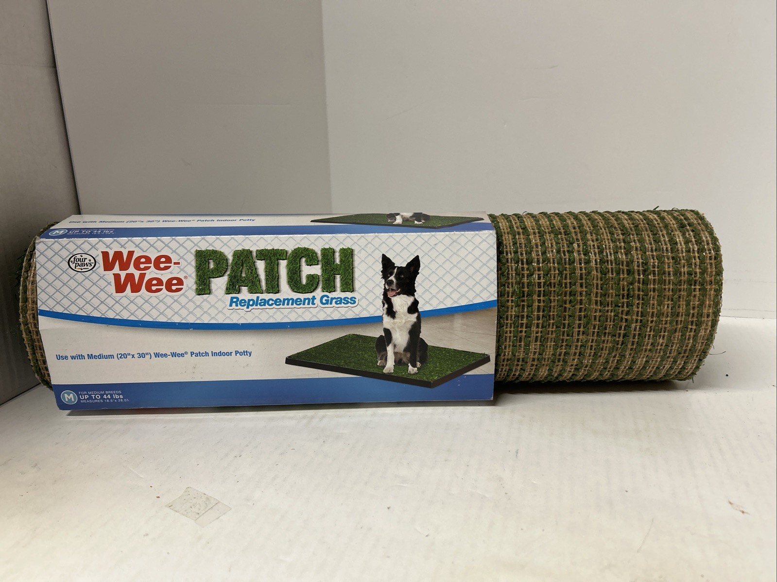 Four Paws Wee-Wee Dog Grass Replacement 19″ x 29″ (Medium – 1 Count) – NEW