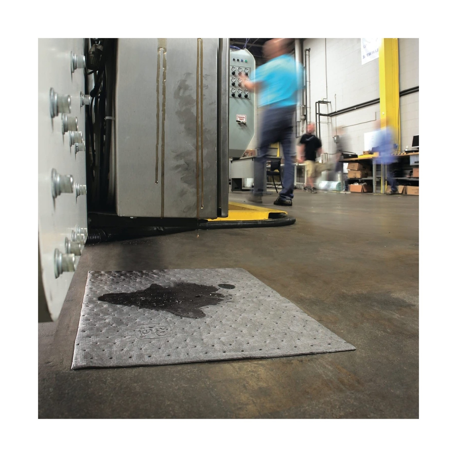 PIG Premium Absorbent Mat Pads | 100 Oil Absorbent Pads | The Original PIG Ma…