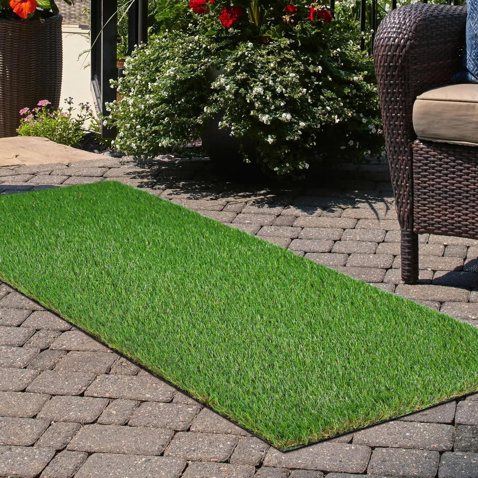 2X6 FT Artificial Turf Grass Runner Rug for Dogs, Thick Realistic Fake Grass …